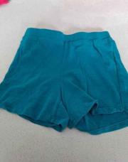 Short NEUF bleu obaibi  3 ans 