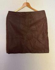Taille 40 / ESPRIT jupe similicuir brun 
