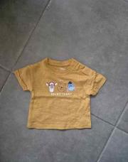 T shirt winnie 1mois