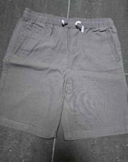 Short gris primark 11/12 ans
