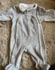 Pijama gris 
