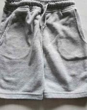 short gris 7/8 ans Primark 