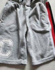  short gris 7/8 ans 