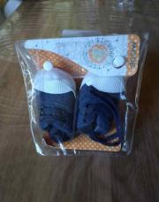 Chaussons neuf 0-6 mois 