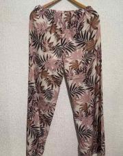 Taille M- pantalon fluide rose imprimé 