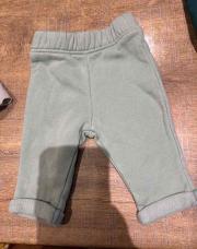 Pantalon vert d’eau 1mois Kiabi 