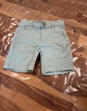 Short turquoise T:4ans
