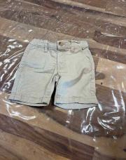 Short beige T:4ans