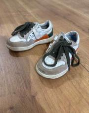 Chaussures T26 
