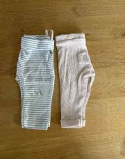 Lot 2 pantalons rose et gris et blanc 50 cm 