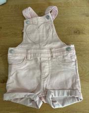 Salopette rose avec cœur h&m 4-6mois 