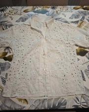 Chemise blanche en dentelle taille L 