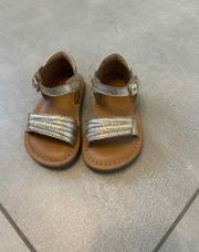 Sandalette OBAIBI taille 21