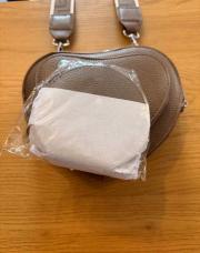 Sac coeur taupe 