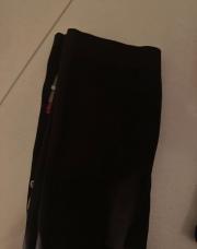 Legging 2/4A noir motif rouge à lèvre 
