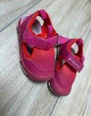 Chaussure de marche 