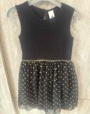 Robe noire cœurs C&A 7ans