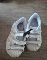 Adidas p20