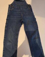 NEUF.  Salopette jeans 5 ans 