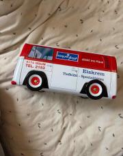 Bus métal 