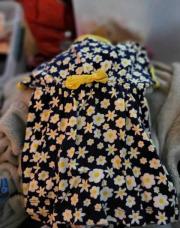 Combi fleurs bleu marine et jaune