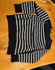 Pull noir avec ligne blanche taille Xl 