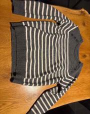 Pull gris ligne blanche taille Xl 