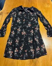 Robe noir à fleur taille M 