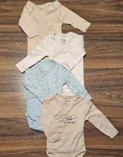 Lot 4 bodys Kiabi manches longues - 50cm (0M)