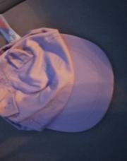 Casquette mauve 12 mois