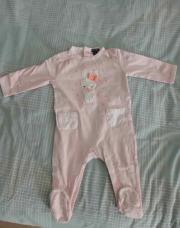 Pyjama taille 6mois 