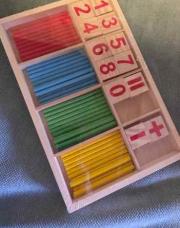 NEUF.  Jeux en bois calculs 