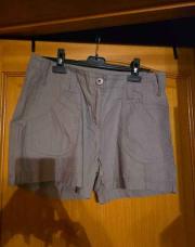 Short t'aille 42 ( petite t'aille )