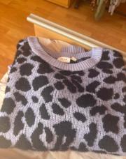 Pull vila leopard 