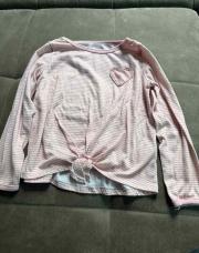 Blouse avec un cœur T 5 ans 