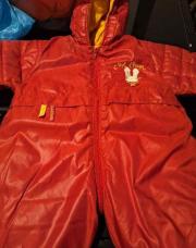 Combinaison manteau rouge 1 an