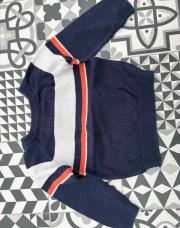 Pull bleu ligne orange 
