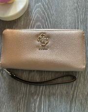 Portefeuille guess