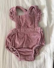 Barboteuse en velours rose foncé 3 mois KIABI 