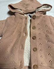 Gilet capuche fourrer3 mois 