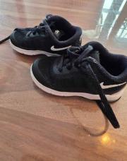 Baskets Nike 22