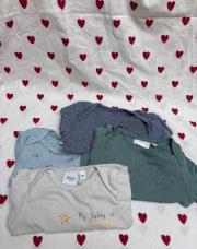 Lot de 4 body manches longues 12/18 mois 