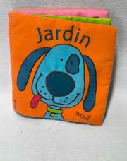 Livre en tissu, petit chien 