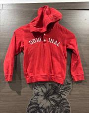 Pull fin petit bateau rouge avec inscription original et capuche