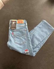 Jeans Lévis Neuf 25/32 