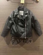 Veste en cuire noir Primark taille 24/36 mois 