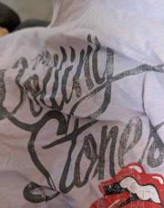 T-shirt mauve rolling