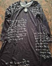 Robe noire inscription blanche T 46