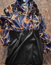 Robe noire haut bleu motif T 44