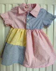 Robe tricolore lignée taille 6-9 mois 